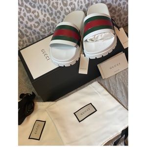 Brand New - Gucci Web slide sandal
Size: 8 Men